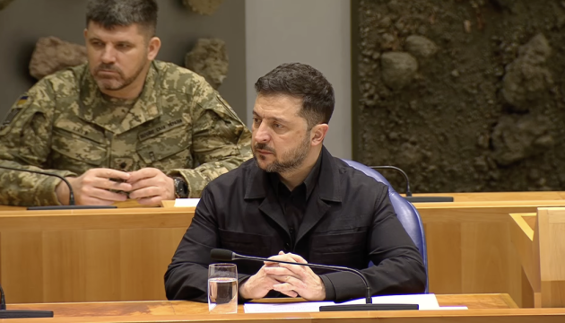 Russians lose about 30,000 soldiers each month