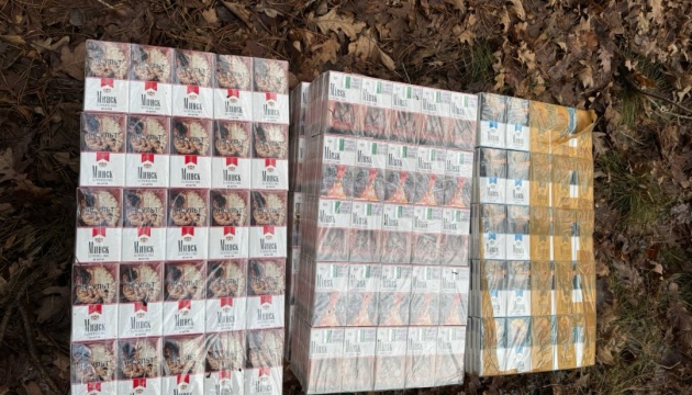 Hot air balloon transporting Belarusian cigarettes found in Volyn region