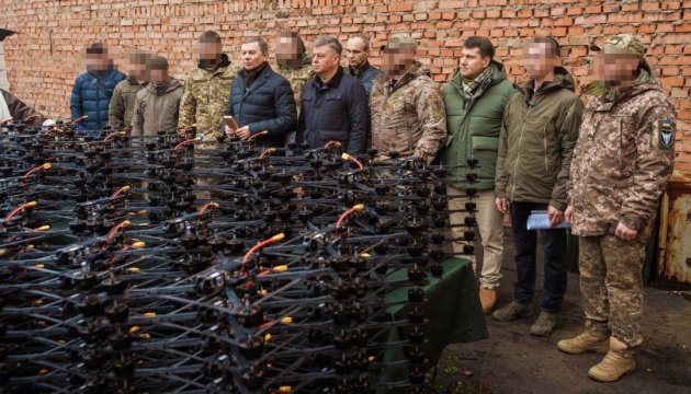 Vinnytsia delivers 400 FPV drones, vehicle to Ukrainian combat brigades