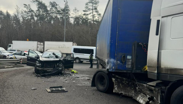 Truck crash in Kyiv leaves teenager dead, several injured