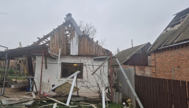 Civilians injured, homes damaged in Nikopol district amid Russian attacks