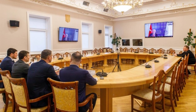 Türkiye hands Russia lists of missing and severely wounded Ukrainian POWs, Ombudsman says