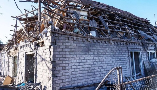 One killed, three injured in 697 Russian attacks on Zaporizhzhia region over past day