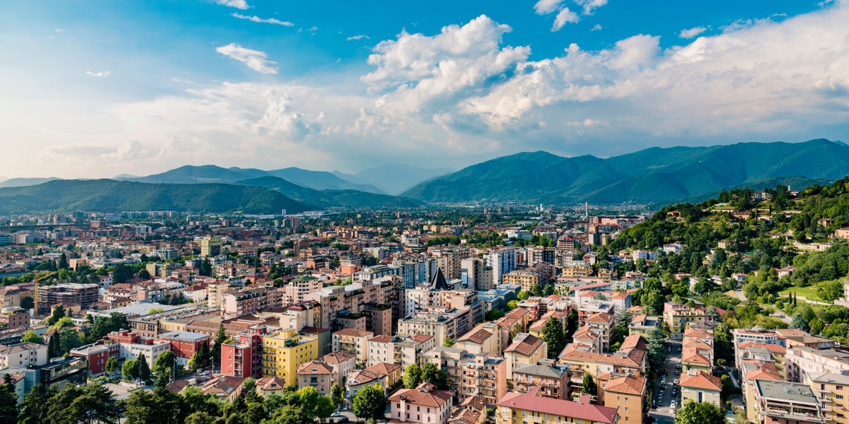 I Divorced and Left the US at 57 to Retire in Europe: Pros and Cons