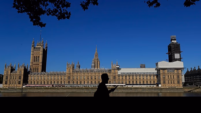 UK to investigate foreign interference in politics after Russia bribery scandal