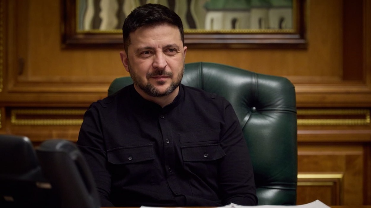 Zelenskyy directs Foreign Intelligence Service to provide partners with new information on Russia’s attempts to expand its tanker fleet