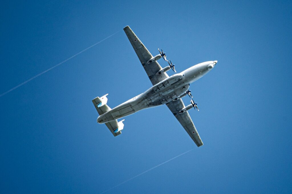 A Russian cargo plane broke in half—because Russian industry is broken, too