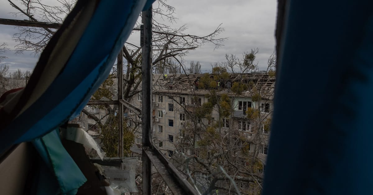 Russia launches massive pre-Christmas air strikes on Ukraine – POLITICO