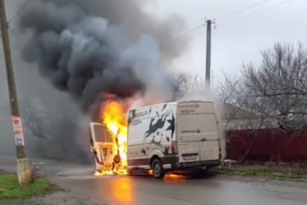 Russian drone strikes animal rescue van in Donetsk, injuring dog (VIDEO)