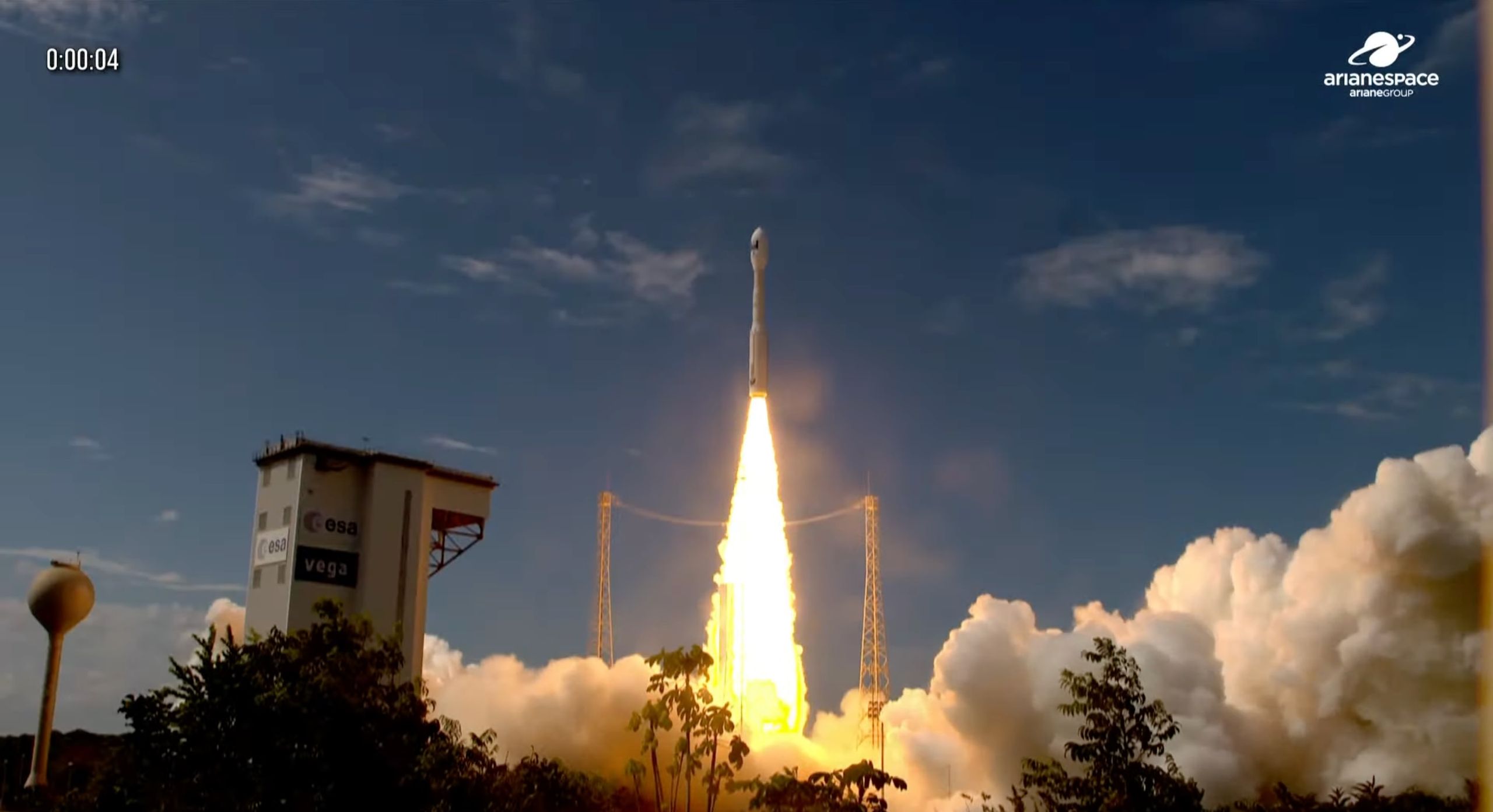 Europe’s Vega C rocket launches advanced Korean Earth-observation satellite to orbit (video)