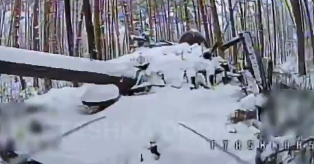 Ukrainian drones fly 50 km on fiber optic cable — no radio, no detection (VIDEO)