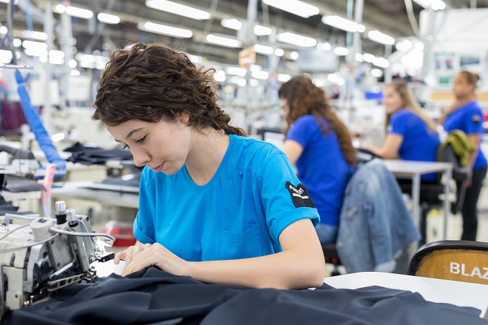 The Polish labor market for Ukrainians; how much do they earn?