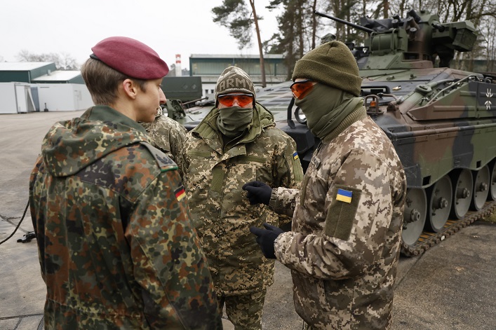 Germany has developed a 10-point plan to strengthen its military cooperation with Ukraine.