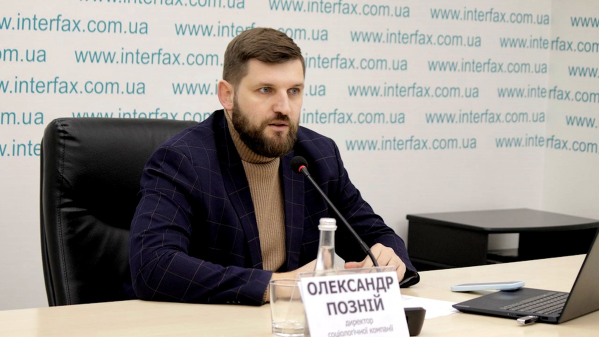 Ukrainians welcome end of the year with combination of cautious optimism and demand for justice