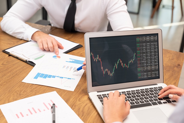Ukraine’s financial sector continues to demonstrate resilience; however, there are emerging risks of potential deterioration over the next six months.