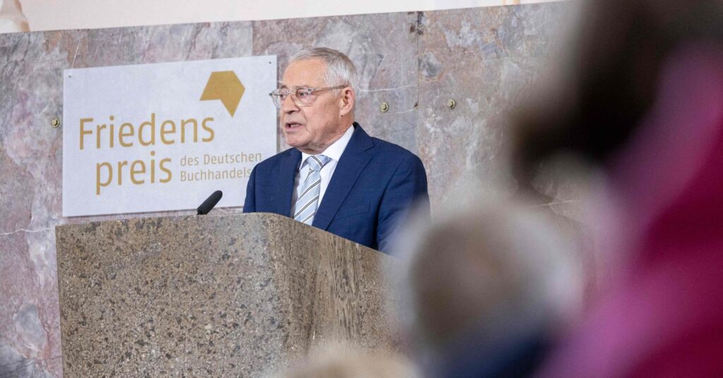 Learn to be fearless and brave from Ukraine, German historian tells Europe