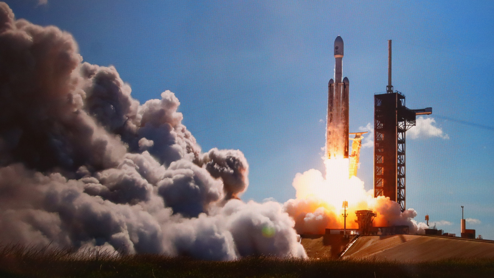 5 Historic US Missions To Space That Weren’t NASA