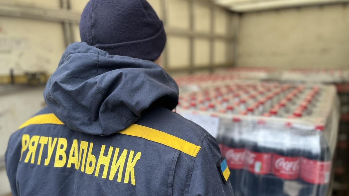 URCS, Coca-Cola System of Companies provide humanitarian aid to State Emergency Service units in front-line regions