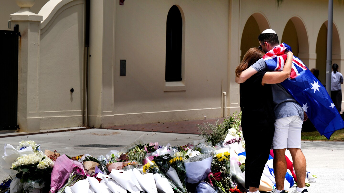 Australia to tighten gun laws after Bondi Beach Hanukkah massacre