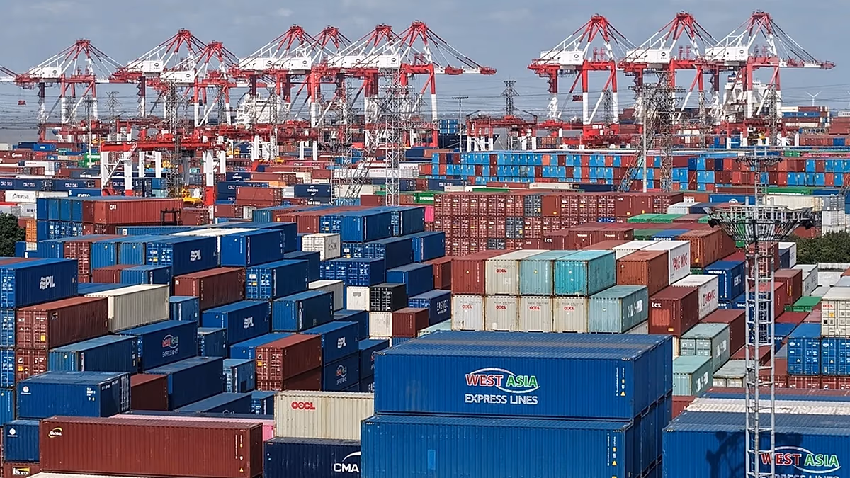 China records massive $1.2 trillion trade surplus in 2025 as exports rose in December