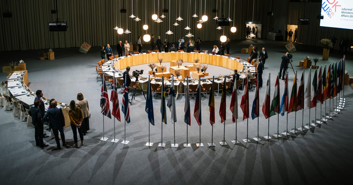 EU eyes creation of Putin negotiator role – POLITICO