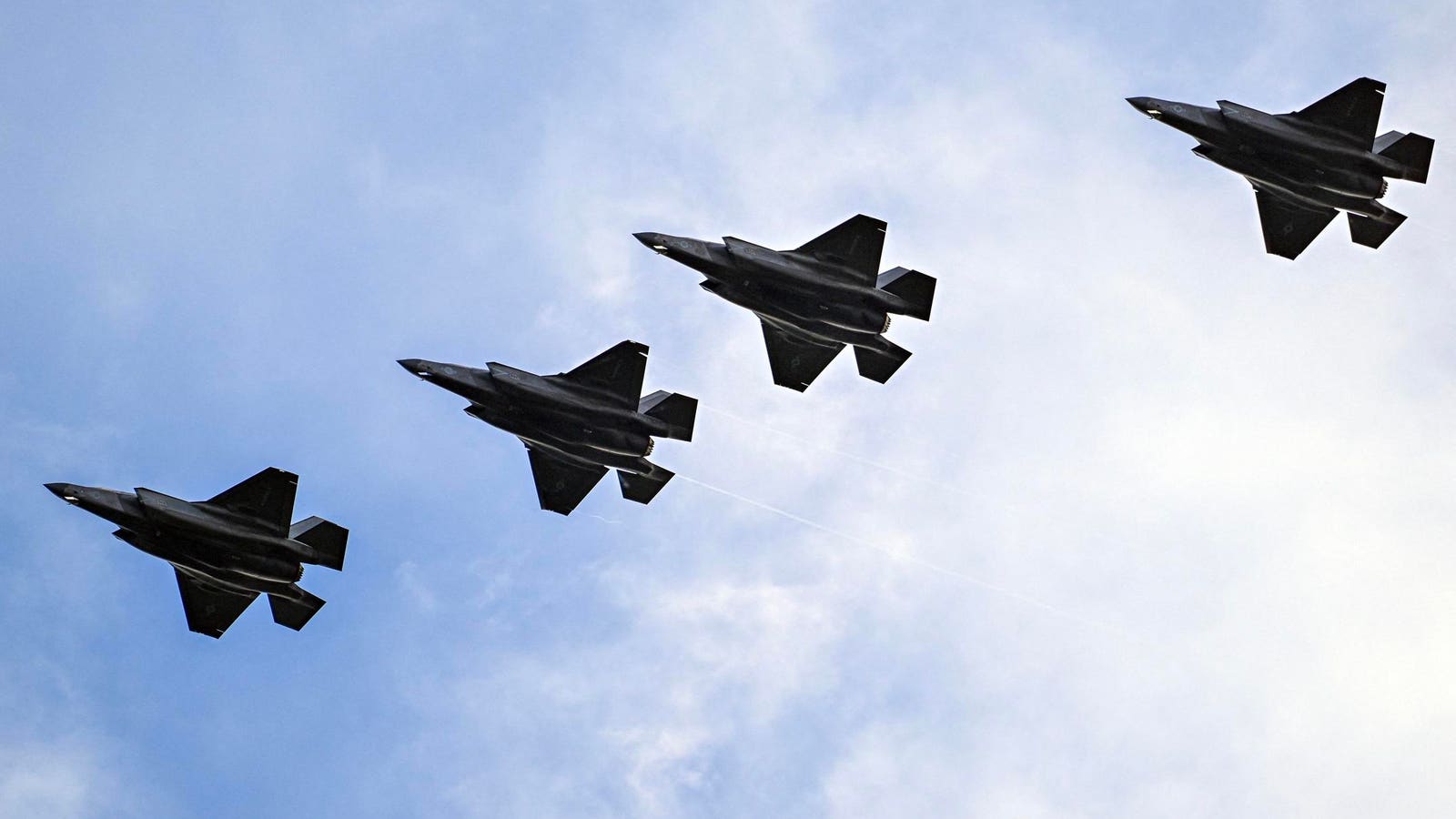 FAA Warns Airlines Of Potential ‘Military Activities’ Over Parts Of Latin America