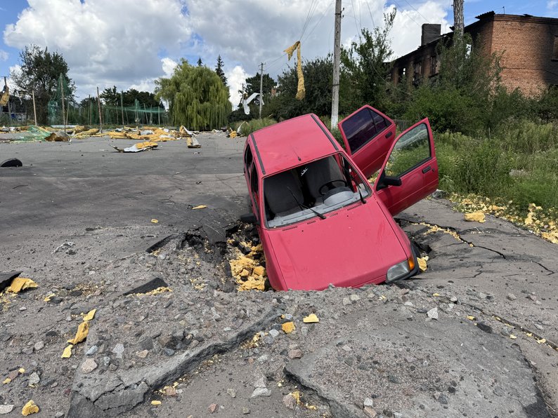 Russia isn’t stopping plans for buffer zone: Moscow troops push toward Sumy city through Khotin