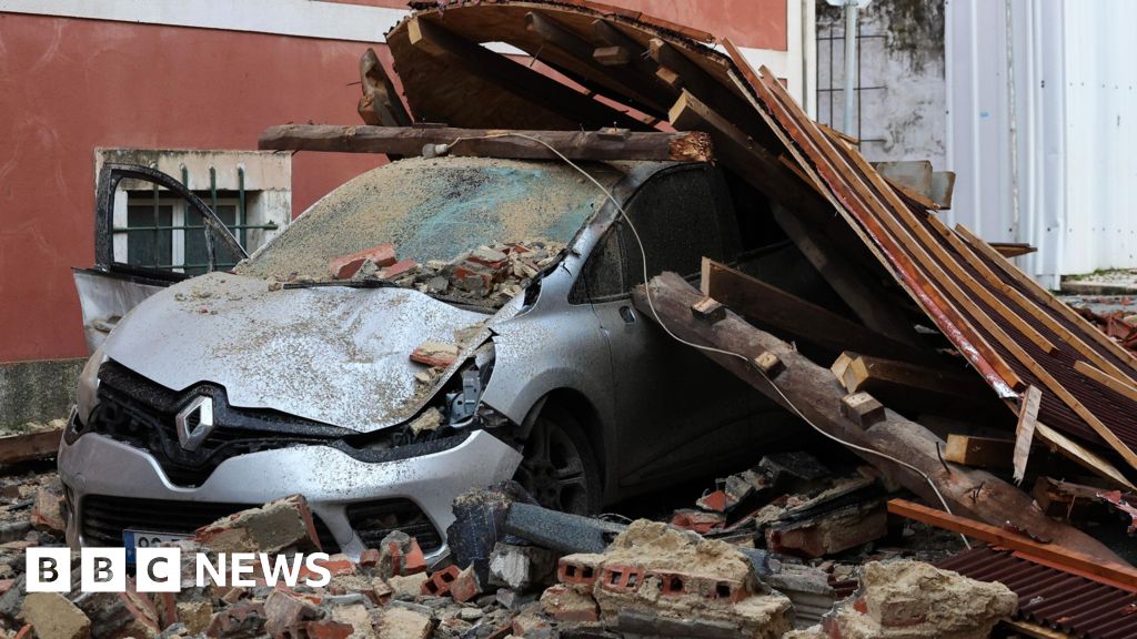 At least five killed after Storm Kristin hits Portugal