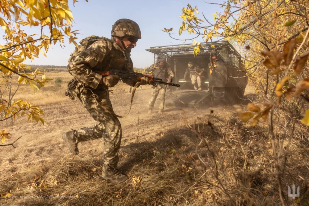 Lack of confirmed US commitments threatens collapse of security agreements for Kyiv, says Austrian colonel