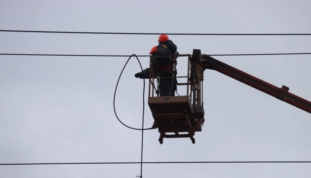 Power restored to nearly 153,000 households in Kyiv after attacks