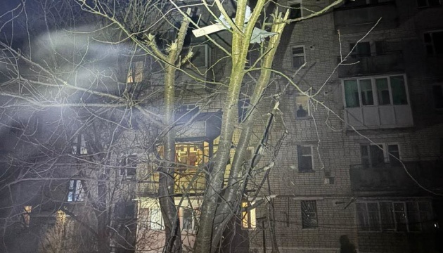 Russian drone hits high-rise building in Semenivka, Chernihiv region