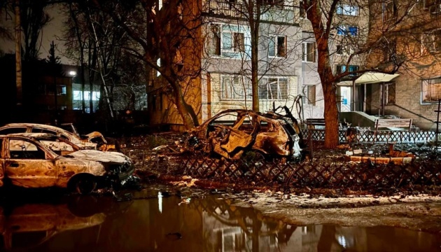 Seven injured, ten apartment buildings damaged