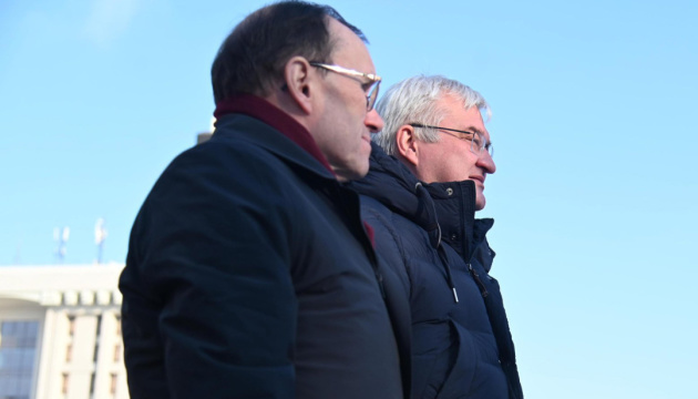 Norway’s foreign minister arrives in Kyiv