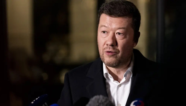 Okamura trying to save face with voters on ammunition initiative, expert says