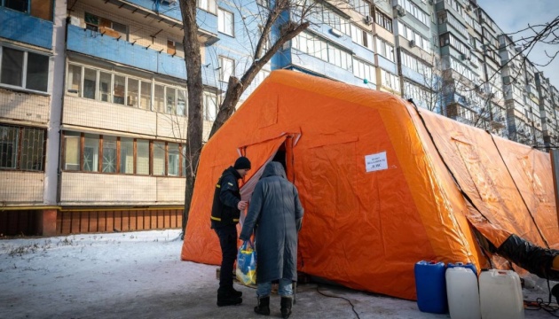 Generators deployed in Kyiv to supply power to residential buildings