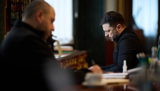 Government taking Kyiv under its wing as city authorities fail to cope