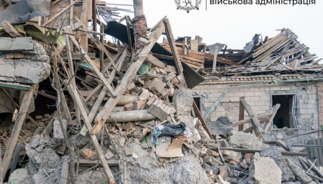 Russians carry out 677 strikes on Zaporizhzhia region over past day, leaving three people wounded