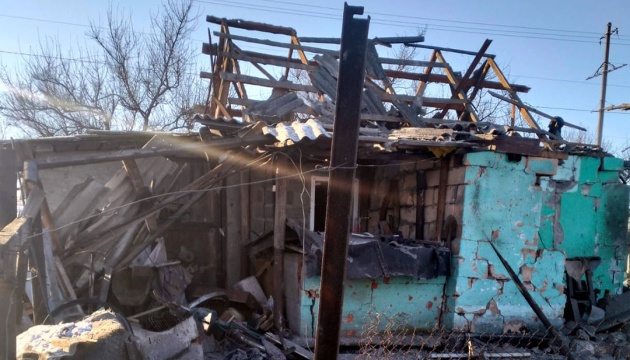 Russians attack seven settlements in Donetsk region over past day; injuries reported