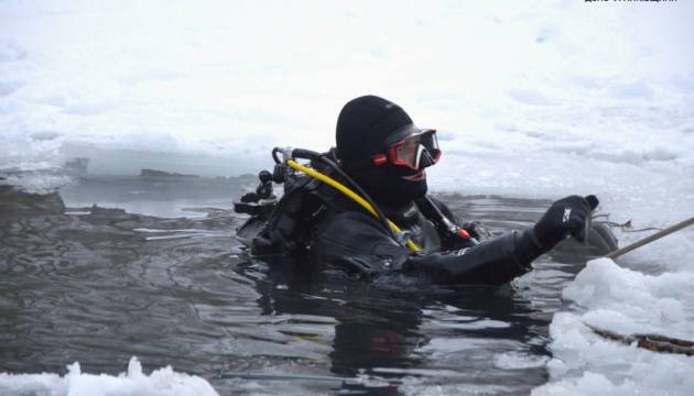 Elimination of strike consequences at Kyiv thermal plant: Divers operate at -15°C