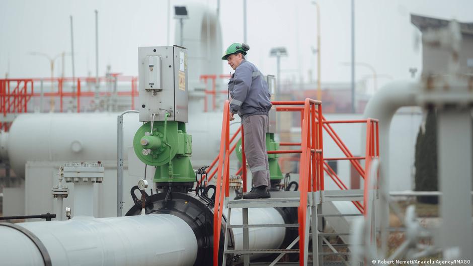 EU agrees on complete ban of Russian gas imports by 2027