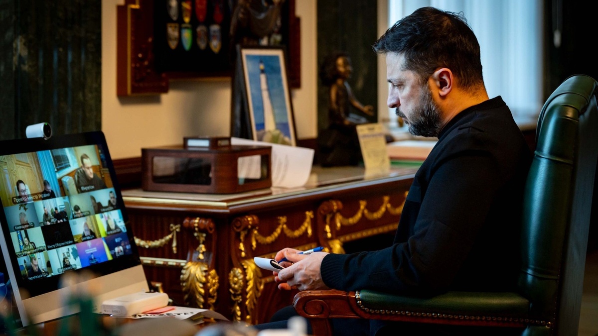 orders investigation into problem of unheated homes in Kyiv, increase in electricity imports