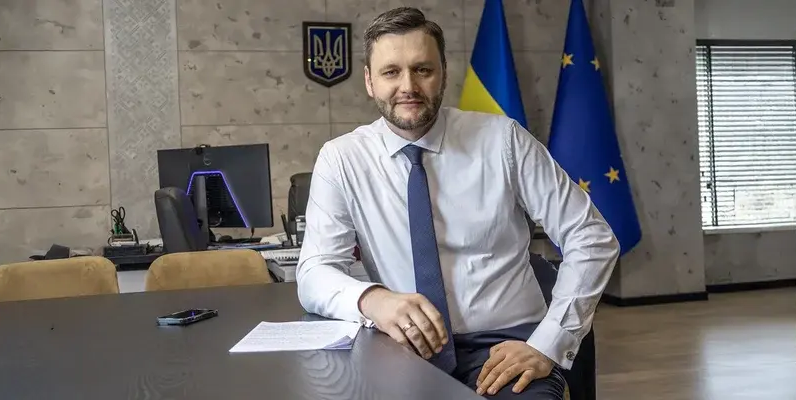 Ukraine’s watchdog closes Energoatom probe as criminal investigation expands