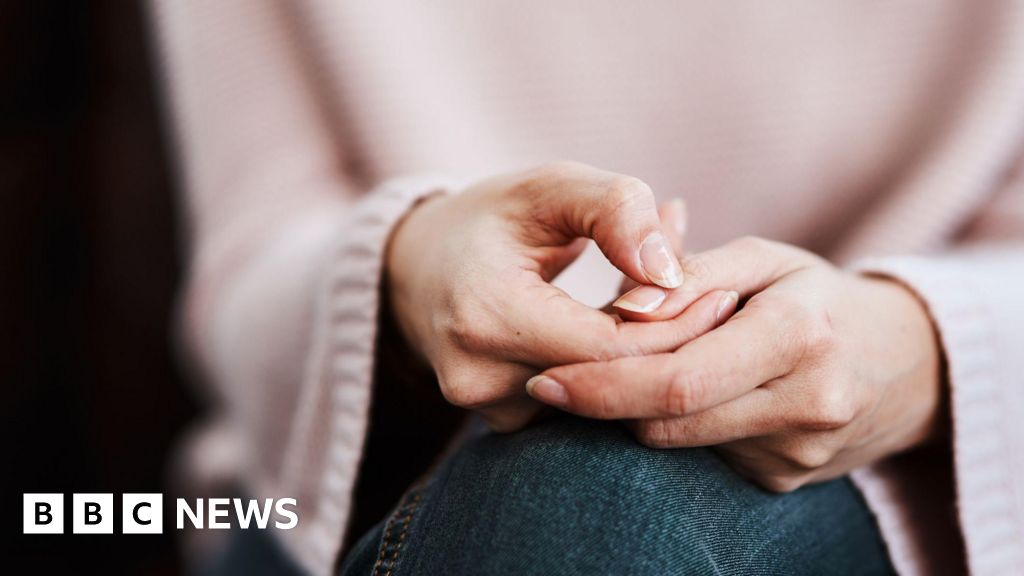 French ‘hypnotherapist’ on trial for drugging and raping women