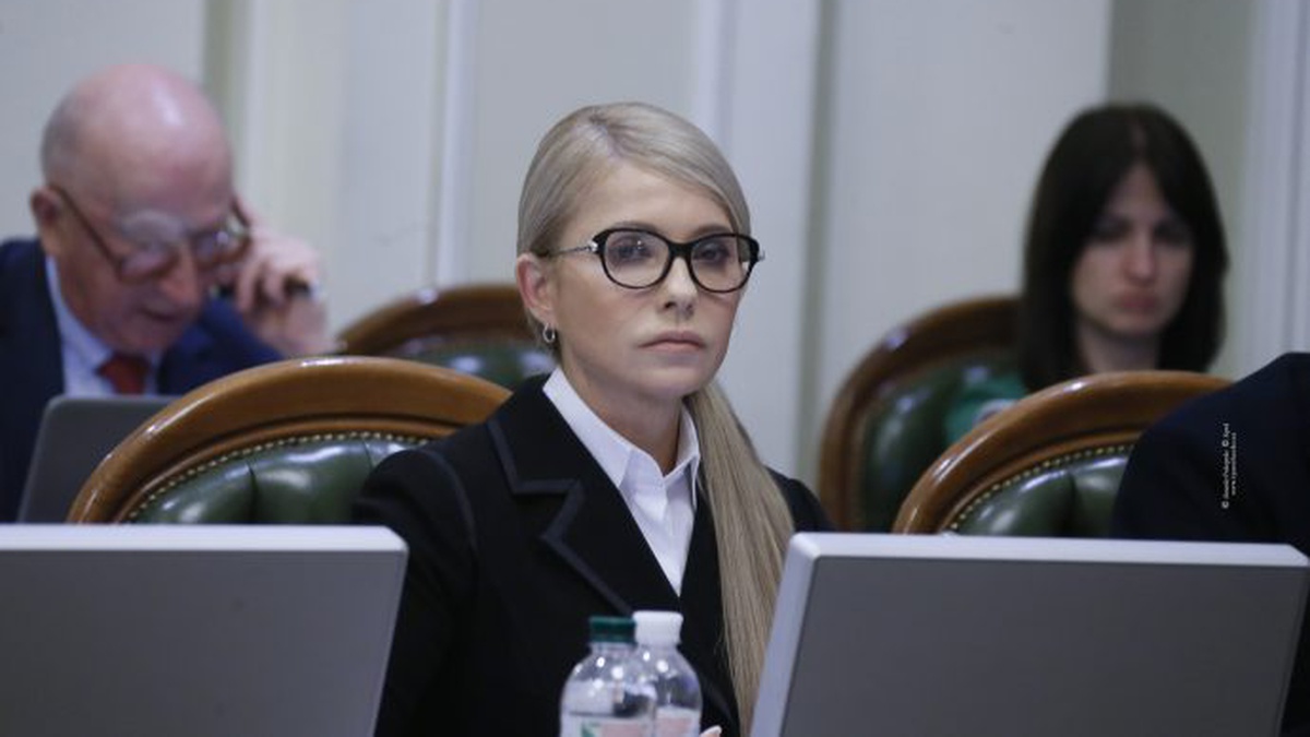 Tymoshenko served suspicion notice for attempting to bribe MPs