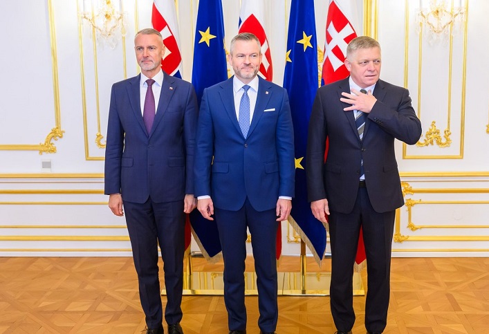 Slovakia has officially decided not to provide military support to Ukraine, while the Czech Republic will continue its initiative to supply ammunition.
