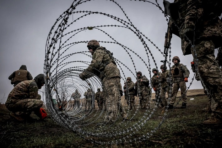 European allies seek to secure a US offer to deploy troops in Ukraine following the end of the war.