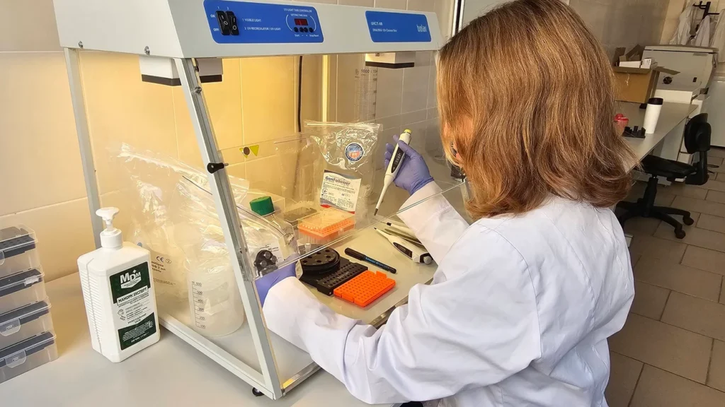 Ukraine opens first polar biology lab to study antarctic samples from Vernadsky station