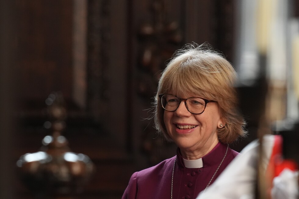 Sarah Mullally makes history as first female archbishop of Canterbury