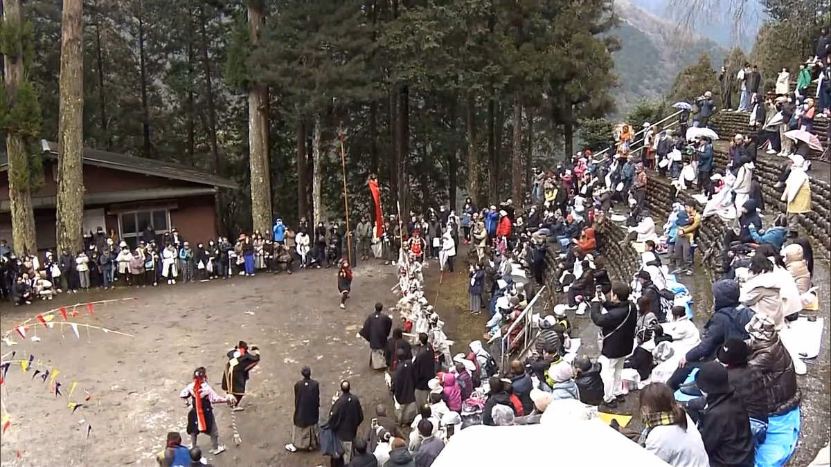 Video. Japan: Akiba Festival draws crowds despite winter cold