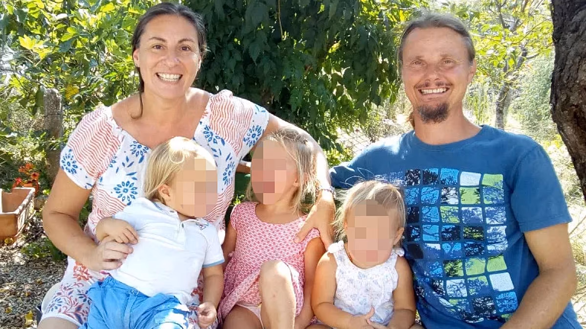 Experts back Anglo-Australian parents in Italy in child custody row